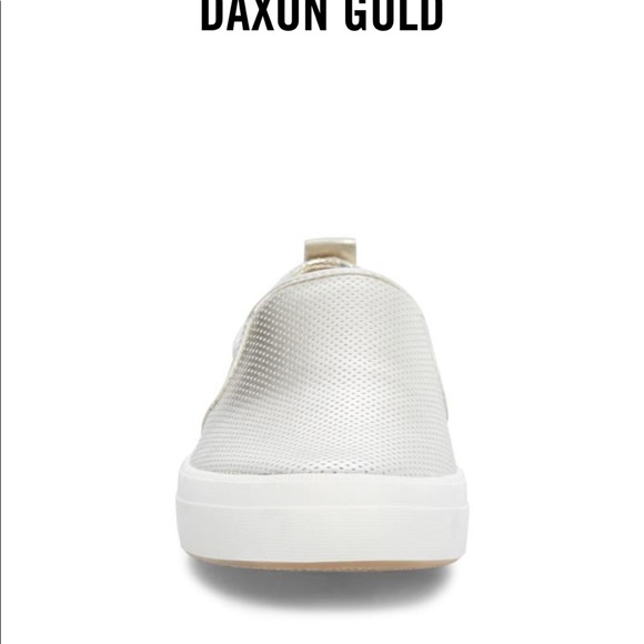 Steve Madden Daxon Gold Shoes - Picture 3 of 8
